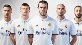 西甲焦点战：巴萨3-0奥维耶多，梅西帽子戏法助巴萨稳居榜首